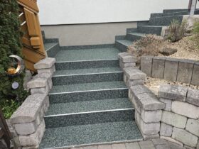 Steinteppich Stiege im Aussenbereich Wien